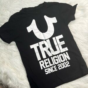 Boys true religion tee size small 8 excellent condition.